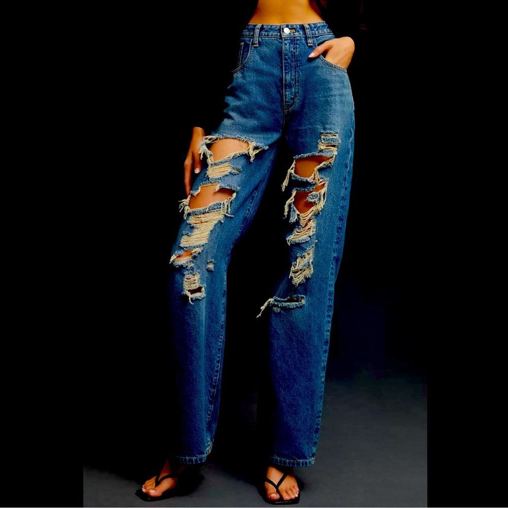 Anthropologie Pilcro Distressed Joey High-Rise Jeans-NWT size 29 waist